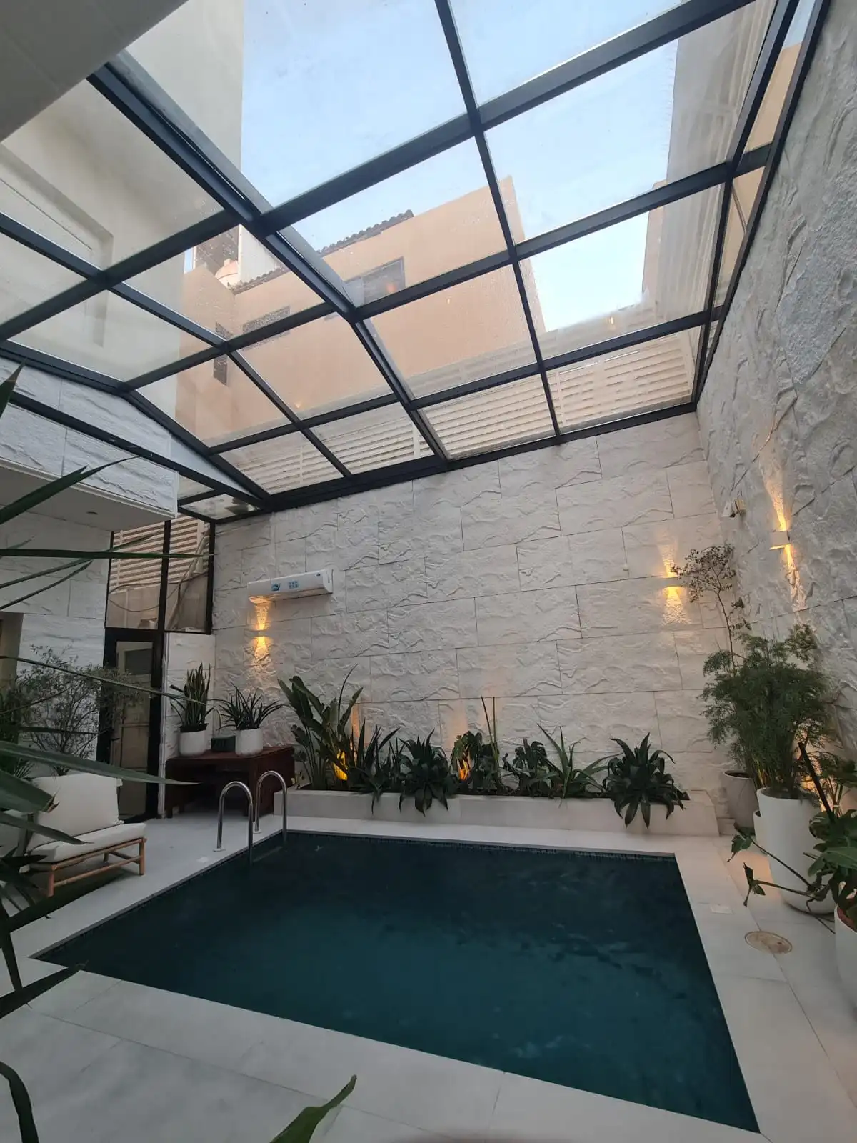 قسم الزجاج وسكاي لايت